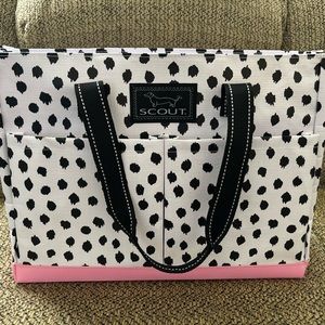 Scout Uptown Girl Pocket Tote Bag